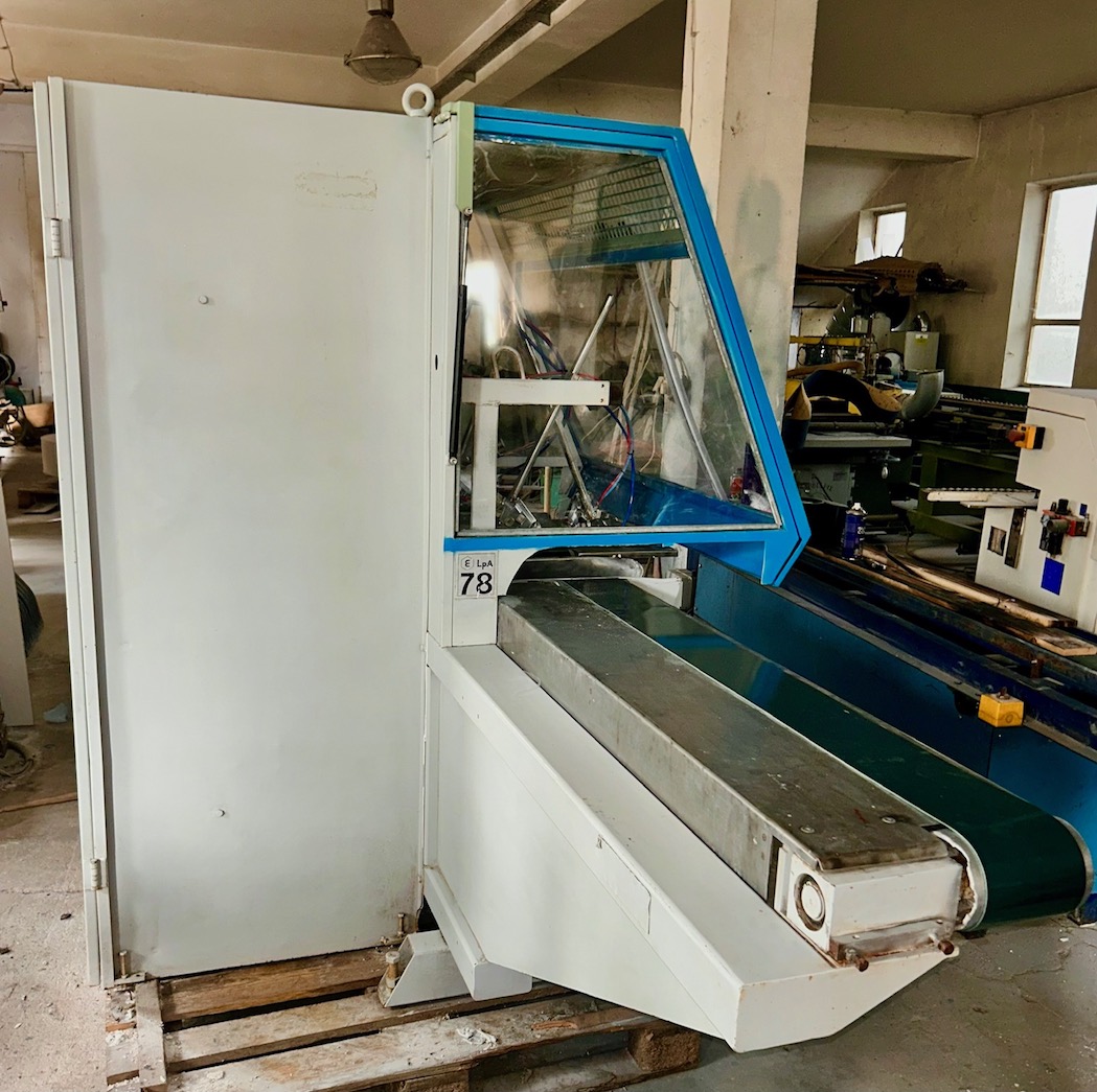 5.Automat-do-lakierowania-listew-MAKOR-CSP4