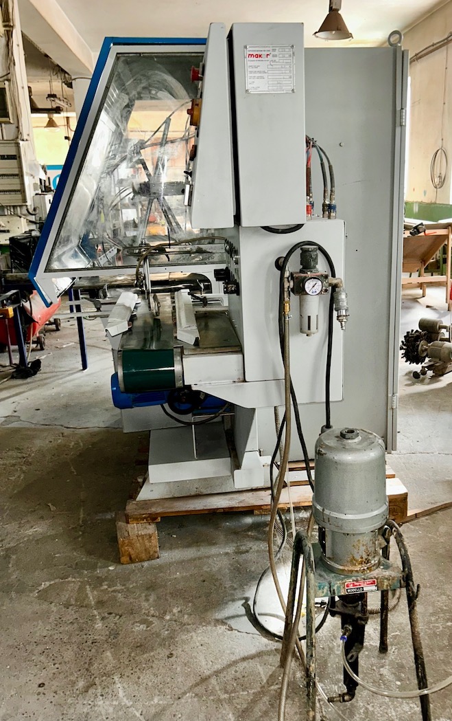 7.Automat-do-lakierowania-listew-MAKOR-CSP4