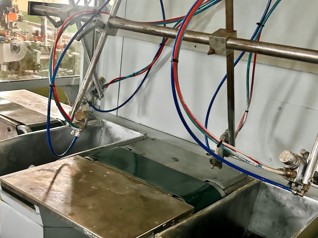 8.Automat-do-lakierowania-listew-MAKOR-CSP4