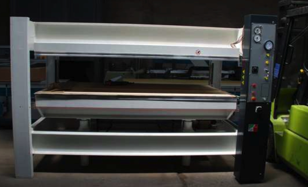 1.Polkowa-prasa-hydrauliczna-ICOTET-CON-2