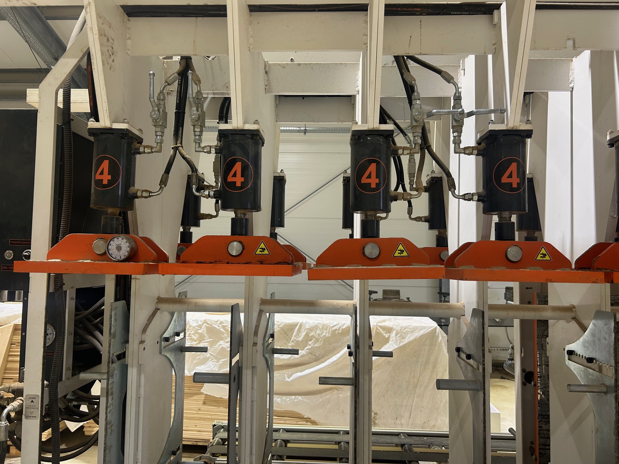 10.Prasa-dwustronna-wielowarstwowa-DECK-ART-do-podlog