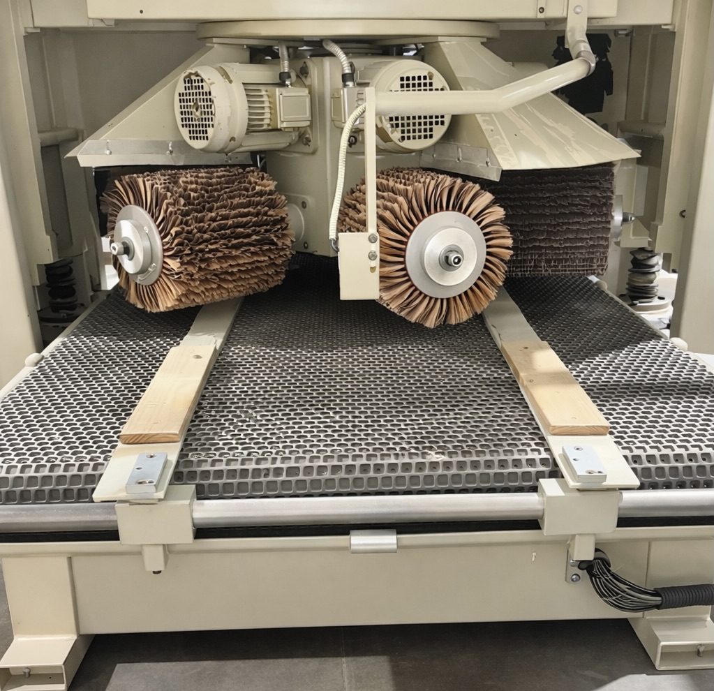 2.Szlifierka-do-stali-FLADDER-1300-mm