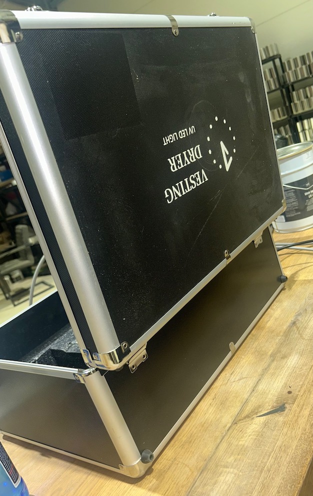 5.Lampy-do-suszenia-UV-Vesting