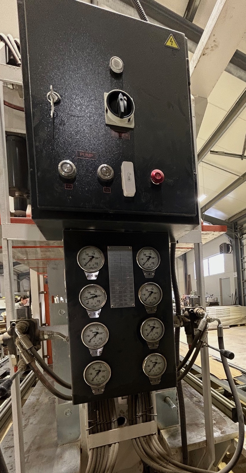 5.Prasa-dwustronna-wielowarstwowa-DECK-ART-do-podlog