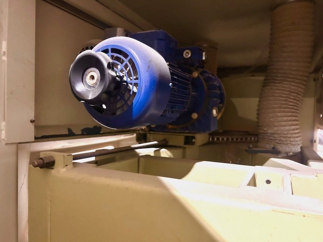 6.Szlifierka-do-stali-FLADDER-1300-mm