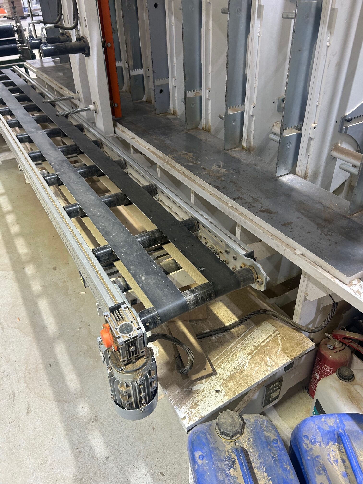 8.Prasa-dwustronna-wielowarstwowa-DECK-ART-do-podlog