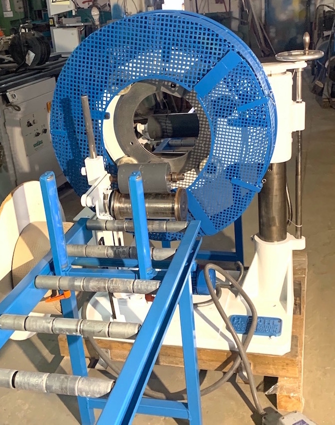 2.Automatyczna-owijarka-folia-stretch-do-pakowania-listew-itp